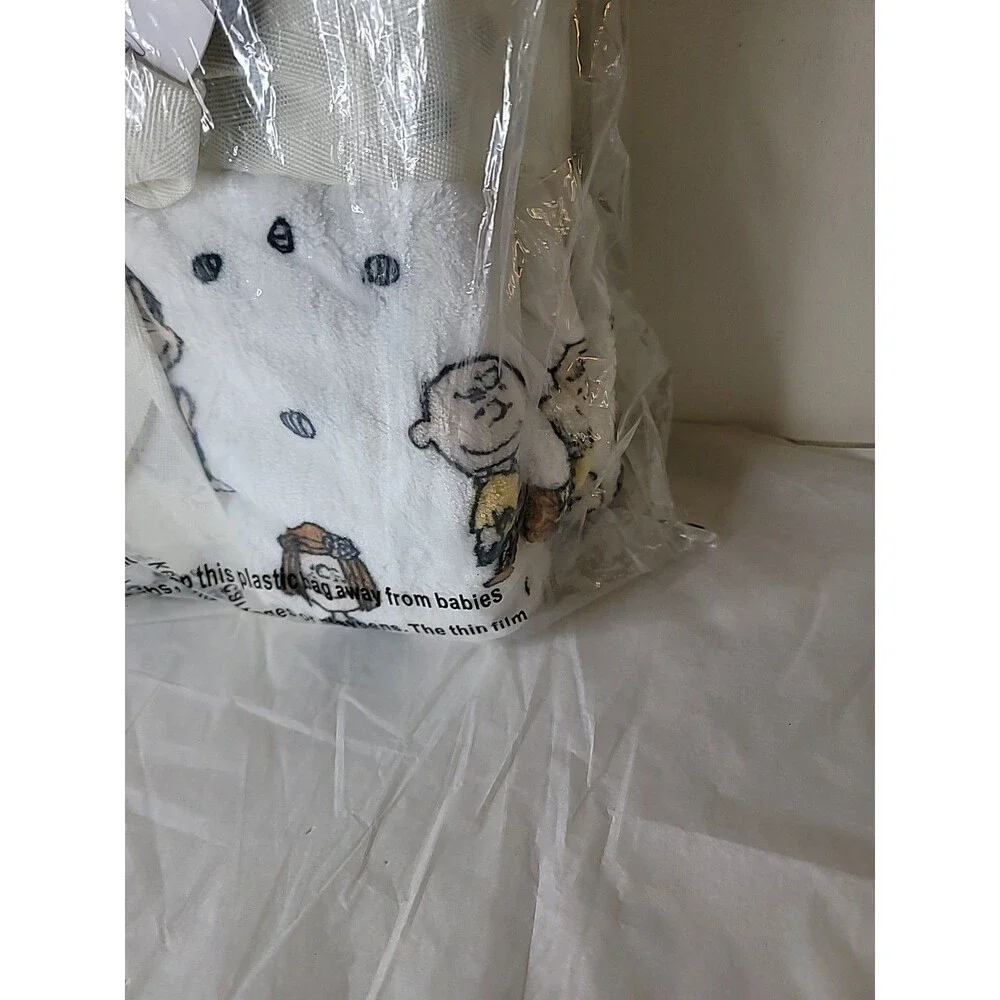 Peanuts Gang Berkshire Fleece Throw Blanket 55x70 Charlie Brown Snoopy New